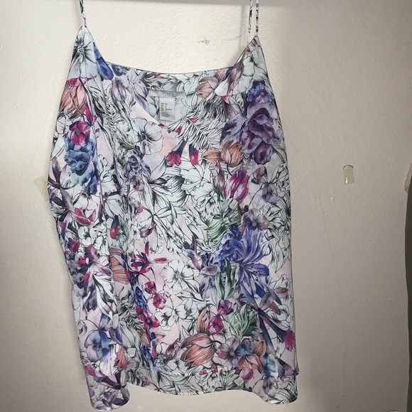 H&M Tops - Floral top